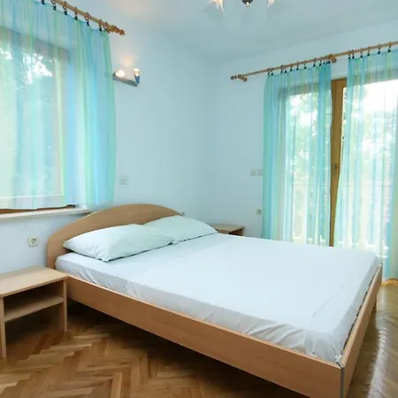 Povile 2398b * Novi Vinodolski